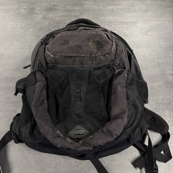 The North Face Recon Backpack Bookbag Unisex TNF Black Faded Laptop Hiking Punk - Picture 1 of 9